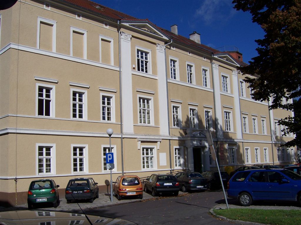 Budynek Sądu przy pl. Słowiańskim 6